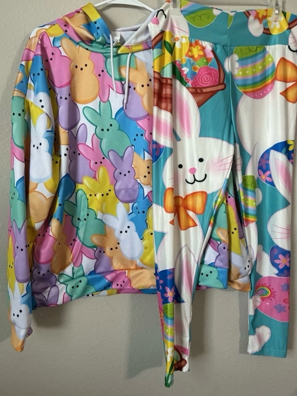 Women’s Easter Bunny & Peeps sweatshirt & leggings Set - Multicolor